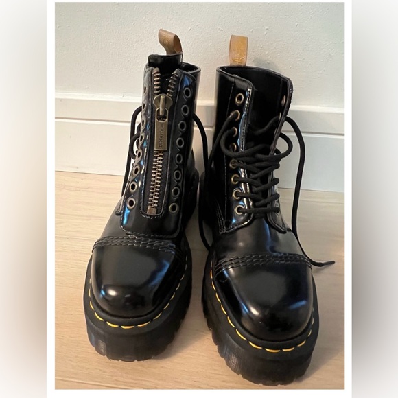 Dr. Martens Shoes - Dr. Martens Sinclair Oxford Bootie - Black - US 7/ UK 5